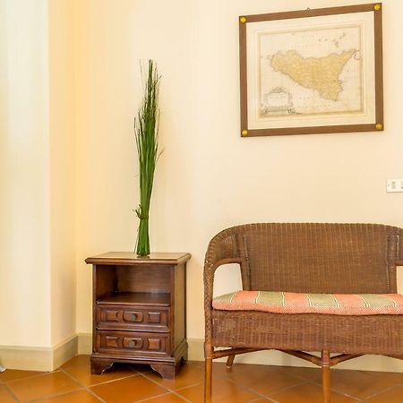 Les Suites - Apartments Riposto Kültér fotó