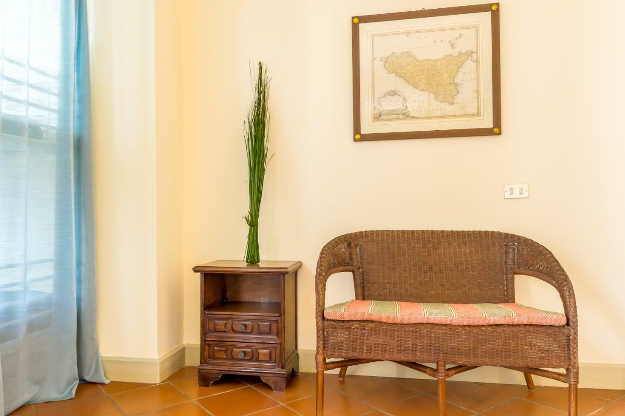 Les Suites - Apartments Riposto Kültér fotó